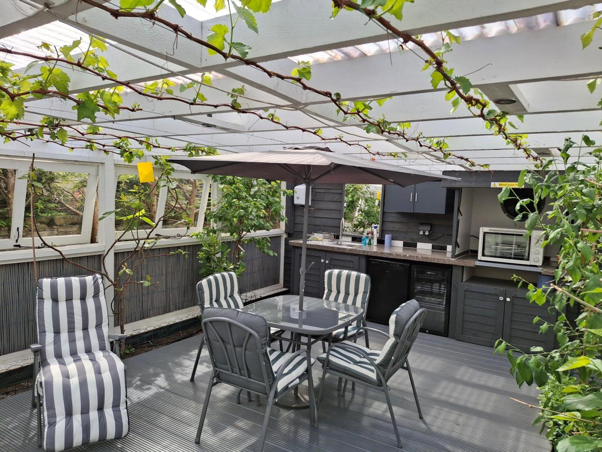 The Treehouse By Airlie Apartment Nairn Luaran gambar